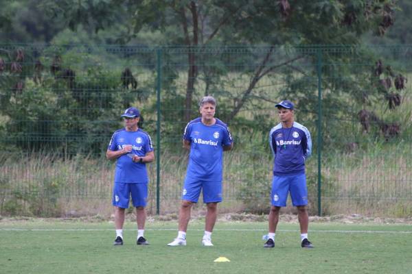 Grêmio confirma saída de outro auxiliar de Renato Portaluppi