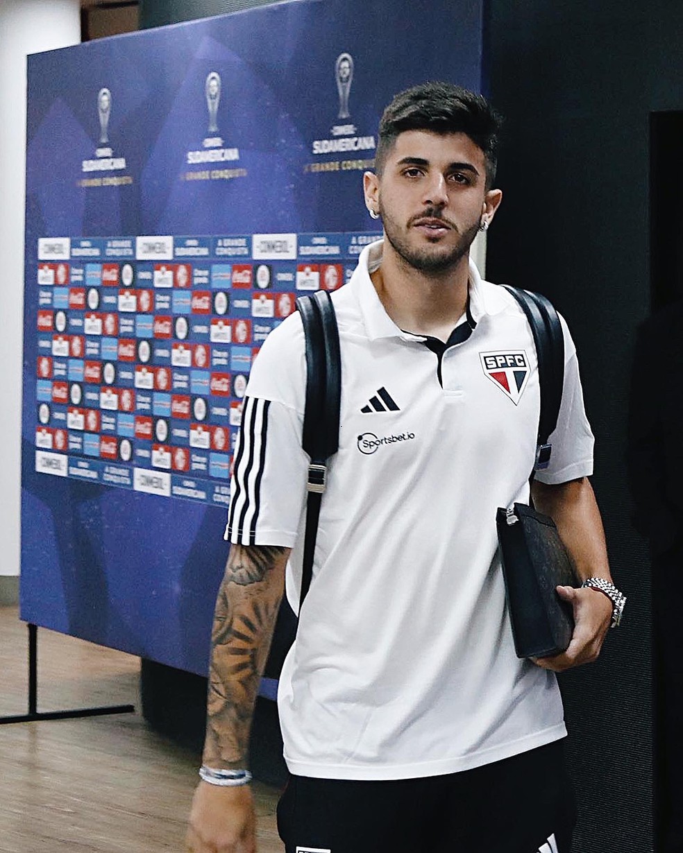 Titular do São Paulo, Beraldo mantém status entre Ceni e Dorival: 