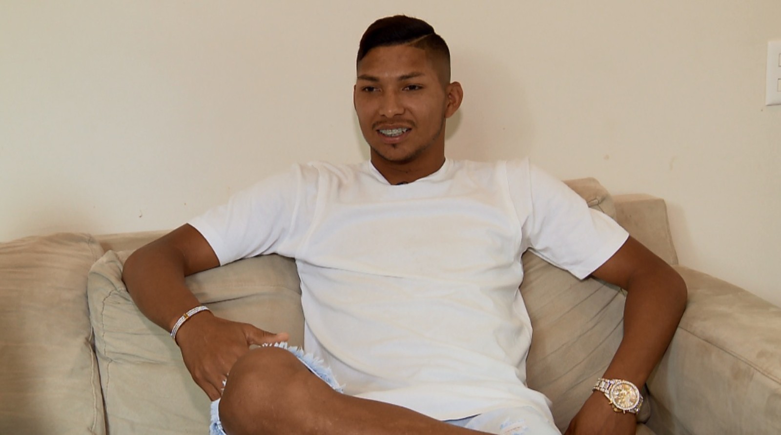 Rony comenta briga pela titularidade no Palmeiras, pede novo número e agradece Athletico: 