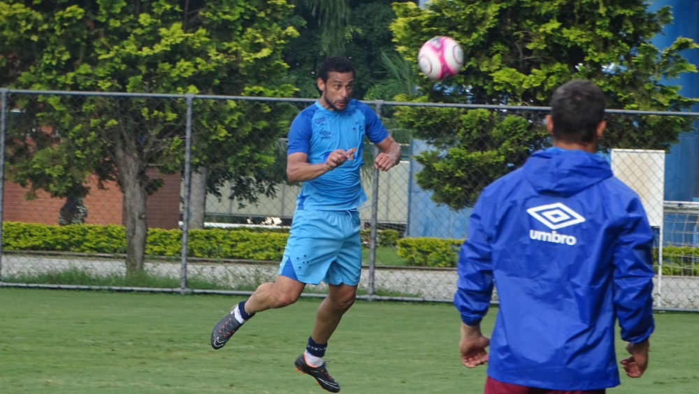 Artilheiro voltando: Fred participa de coletivo e treina finalização; Edilson realiza trabalho físico