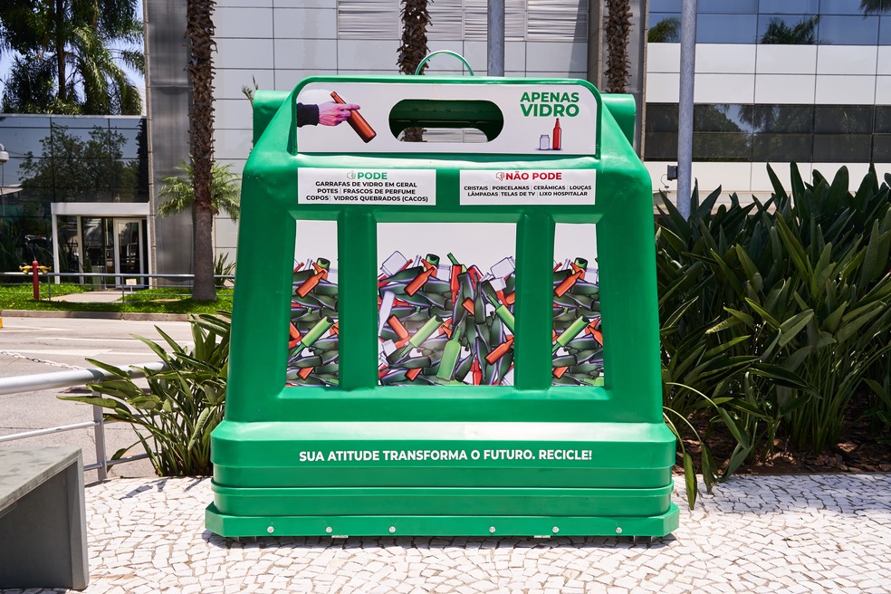 Santos recebe contêineres para coleta de vidro para reciclagem — Foto: Divulgação