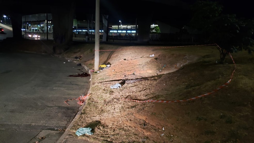 Homem  é morto em avenida de Belo Horizonte horas depois de enterrar o irmão assassinado — Foto: Magno Dantas/ TV Globo