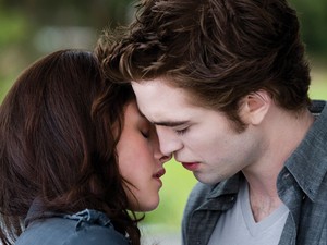 'Eclipse' (2010) – Bella (Kristen Stewart) e Edward (Robert Pattinson) (Foto: Divulgação)