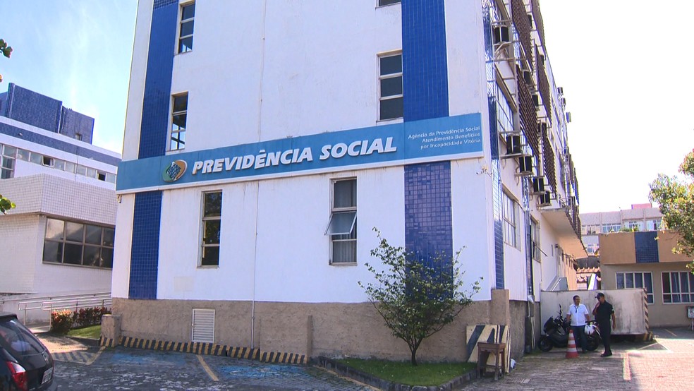 Agência do INSS em Vitória diz que demora na análise acontece pela falta de profissionais, no ES  — Foto: Carlos Palito/ TV Gazeta 