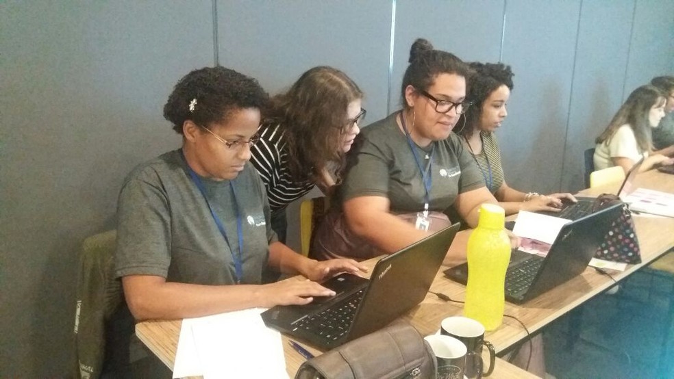 Reprograma fornece aulas gratuitas de programação para mulheres. — Foto: Reprograma / Divulgação