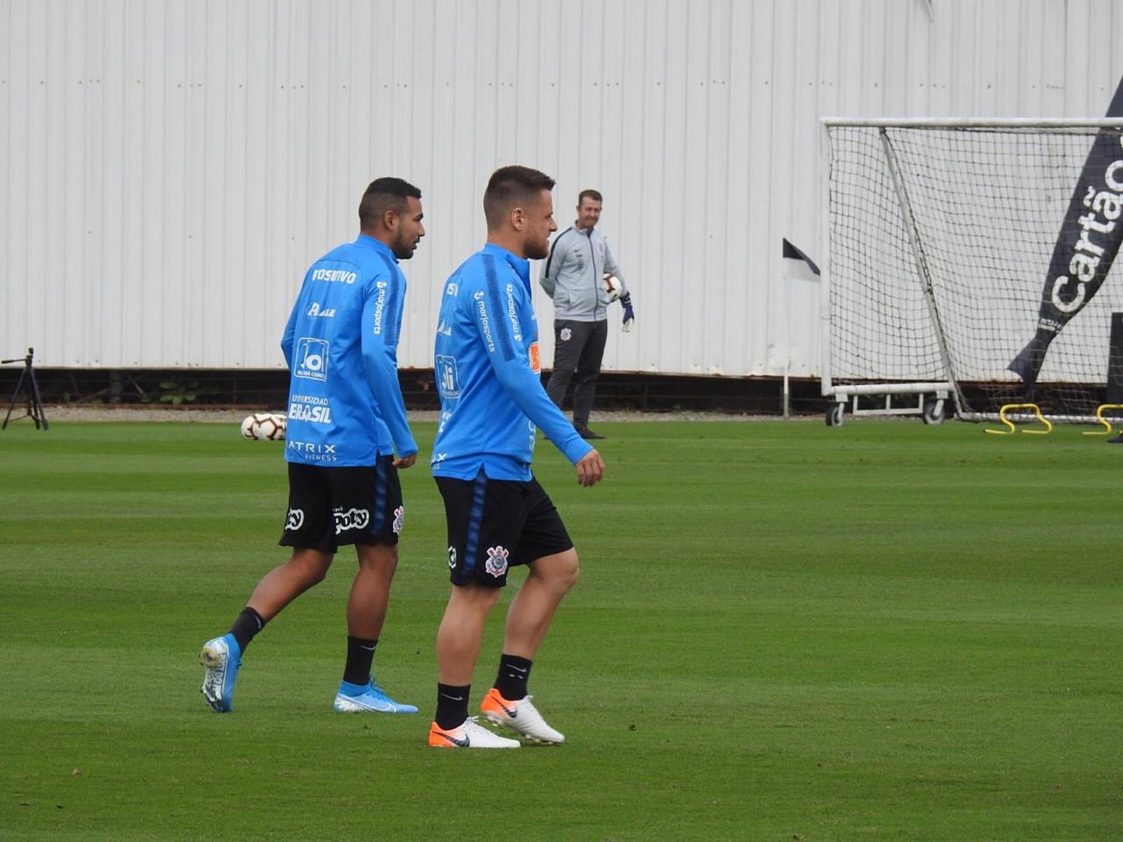 Corinthians viaja com novidades para decisão no Equador; veja os relacionados