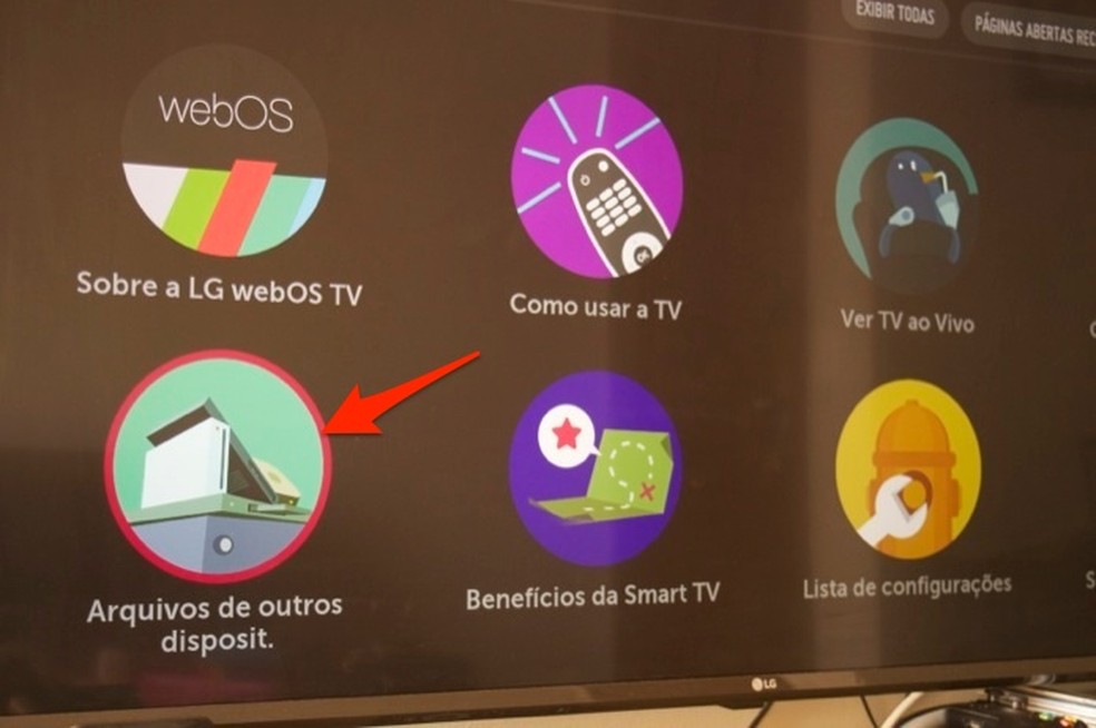 Ação para ver dicas sobre como acessar arquivos de outros dispositivos conectados em uma smart TV da LG — Foto: Reprodução/Marvin Costa