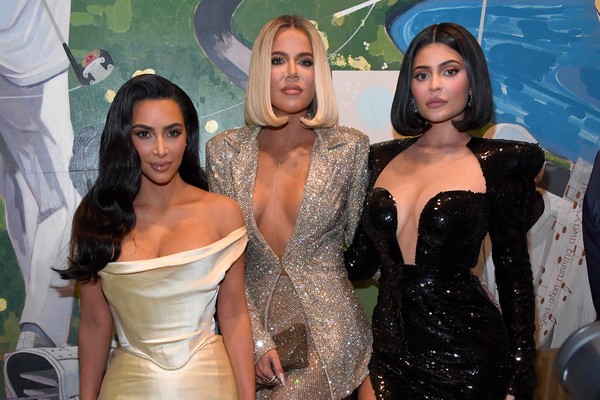Kim Kardashian, Khloé Kardashian e Kylie Jenner (Foto: Getty Images)