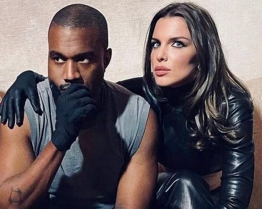 Julia Fox diz que não está escrevendo um livro sobre Kanye West após fim de namoro polêmico (Foto: Instagram)