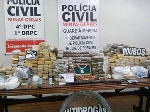 Polícia Civil apreende cerca de meia tonelada de droga em Juiz de Fora (Foto: Roberta Oliveira/G1)
