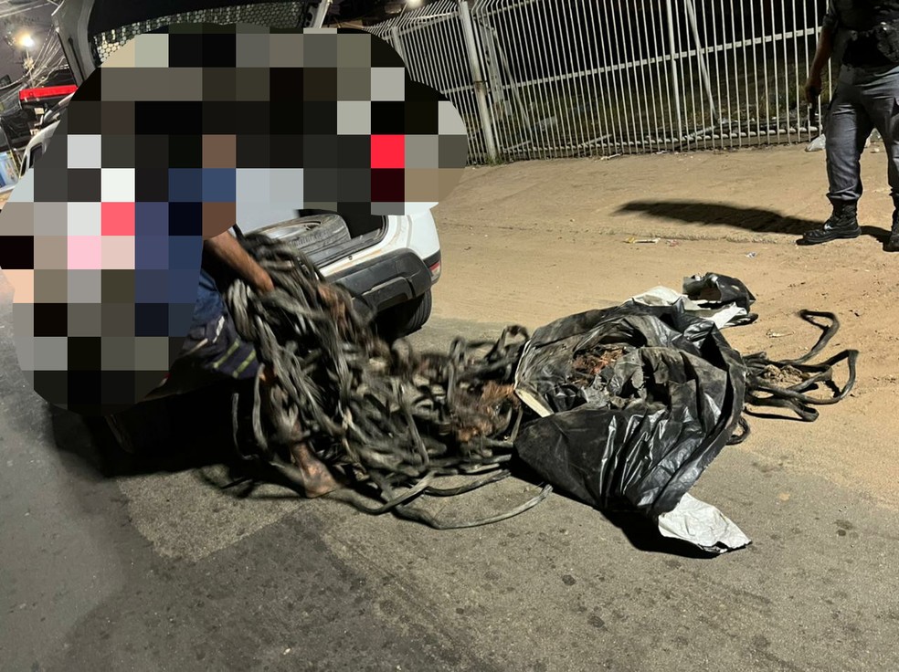 Trio furta cabos de internet em Paço do Lumiar. — Foto: Divulgação/22º BPM