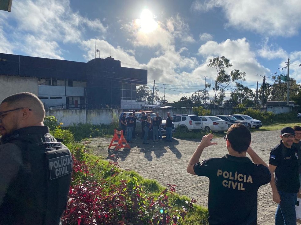 Polícia Civil de PE deflagra operação 'Móbile' em Caruaru — Foto: Polícia Civil/Reprodução