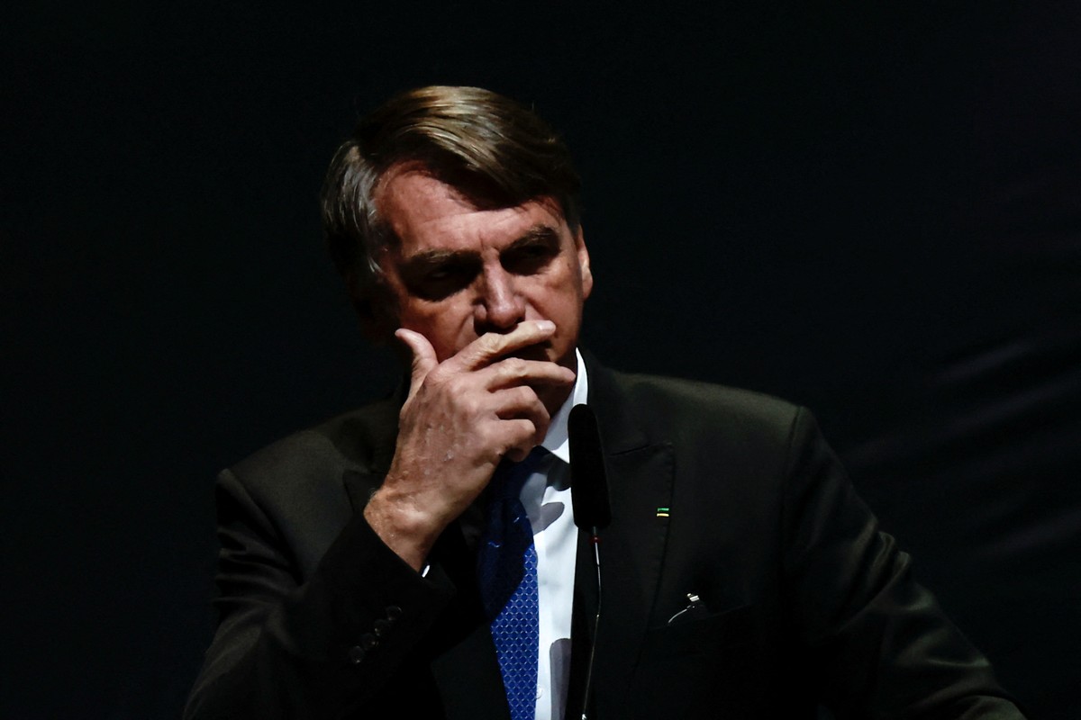 Bolsonaro pode perder já no 1º turno se mantiver crescimento 'lento' nas pesquisas, dizem aliados