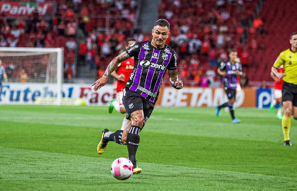 Grêmio retoma conversas com Ceará e se aproxima de acerto com Vina