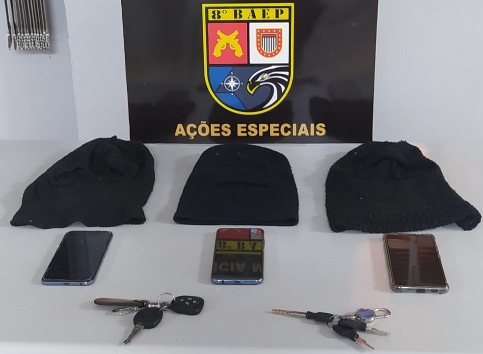 Dois homens são presos suspeitos de roubar três celulares, em Presidente Prudente (SP) — Foto: Batalhão de Ações Especiais de Polícia