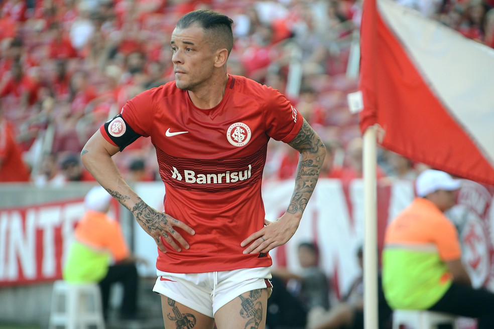 D'Alessandro não estará em Barueri para ajudar o time em campo (Foto: Agência Estado)