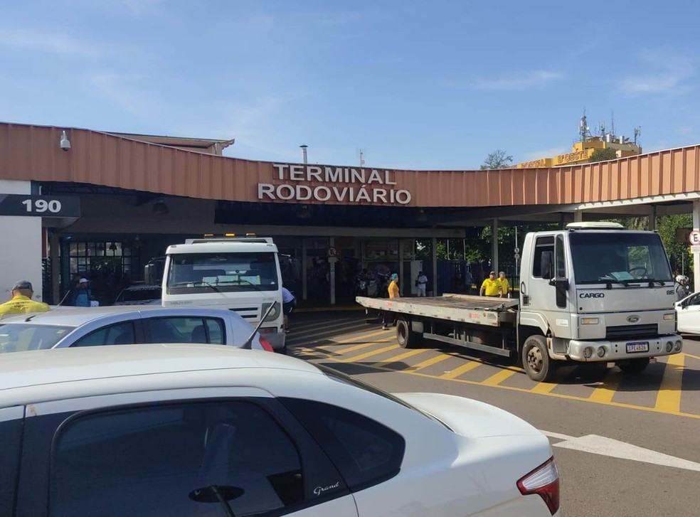 Operação contra transporte clandestino por aplicativo flagrou 20 veículos sem nenhum cadastro na Semob — Foto: Cedida/Secom