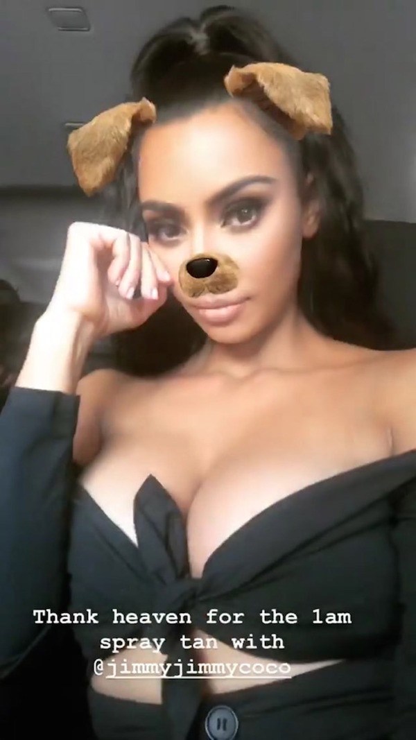 A selfie ousada compartilhada por Kim Kardashian nas redes sociais (Foto: Instagram)