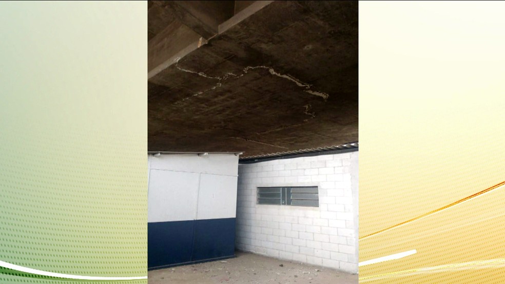 Técnicos do IPT encontraram fissura a cerca de 40 metros do ponto onde viaduto cedeu — Foto: TV Globo/Reprodução