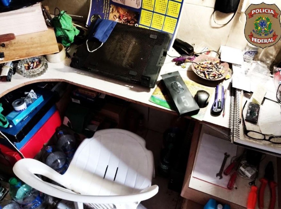 Homem suspeito compartilhamento de arquivos de abuso sexual infanto-juvenil na internet é preso em BH — Foto: Polícia Federal/Divulgação