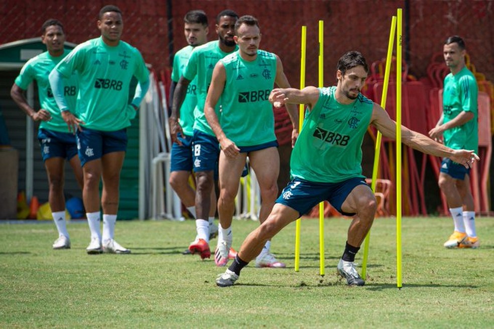 Rodrigo Caio em treino do Flamengo — Foto: Alexandre Vidal / Flamengo