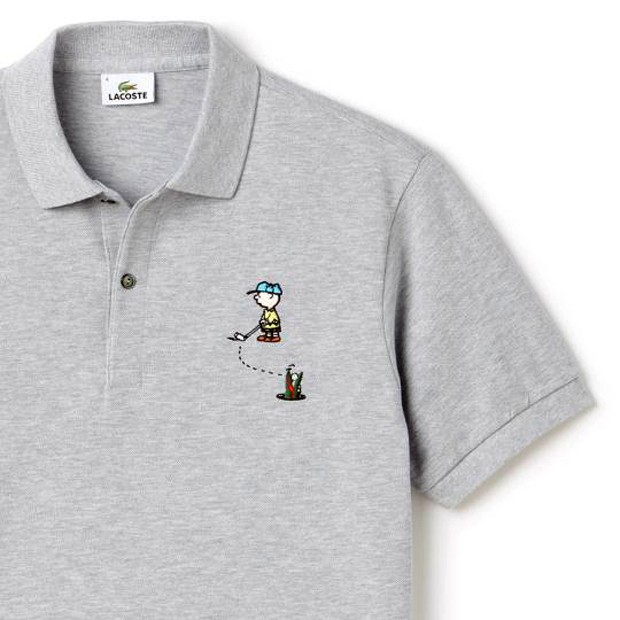 Detalhe de uma das camisetas da coleção da Lacoste inspirada no Snoopy (Foto: Divulgação)