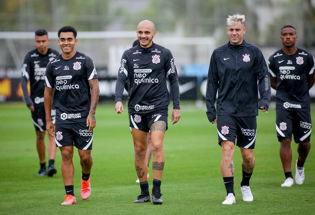 Escalação: de olho na Chapecoense, Corinthians faz primeiro treino com titulares em campo