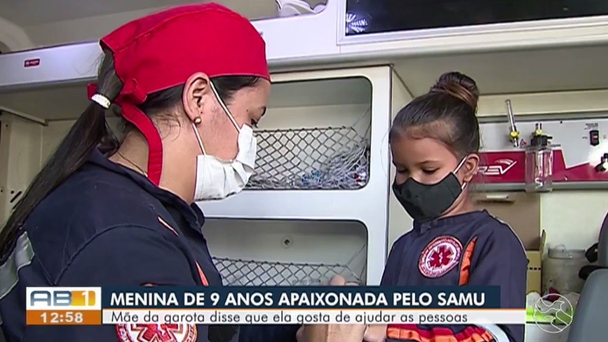 Menina que sonha em trabalhar no Samu conhece sede do serviço de urgência, em Caruaru: 'muito feliz'