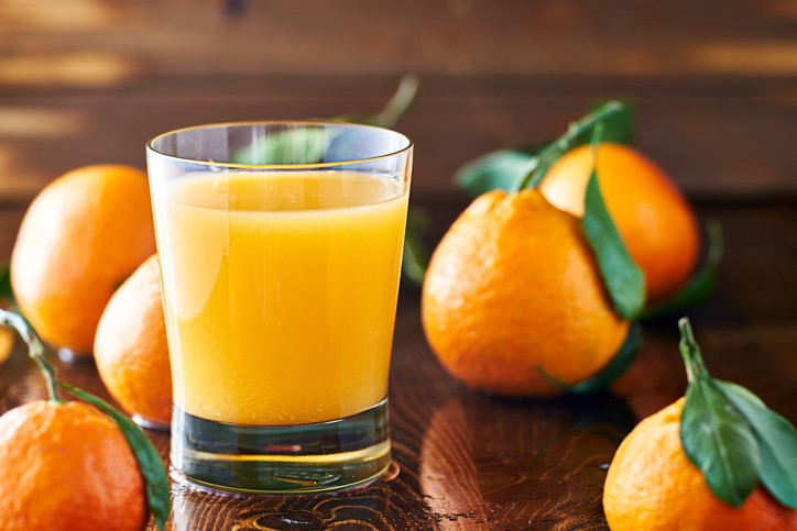 Alimentos com vitamina D: suco de laranja (Foto: Getty)