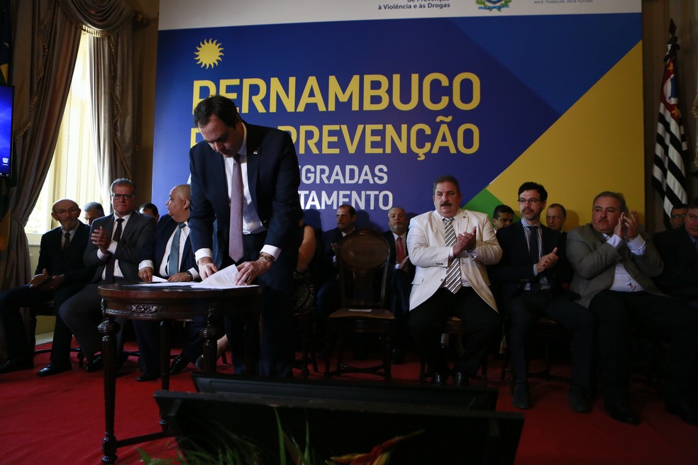 Programa de prevenção à criminalidade foi lançado nesta quarta (15), pelo governo de Pernambuco — Foto: Heudes Regis/SEI/Divulgação