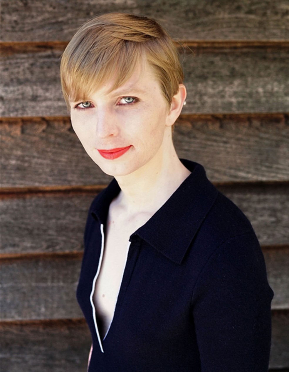 Chelsea Manning postou foto que mostra sua transio como mulher transgnero em sua conta do Twitter, em 2017.   Foto: Reproduo/Twitter/Chelsea Manning