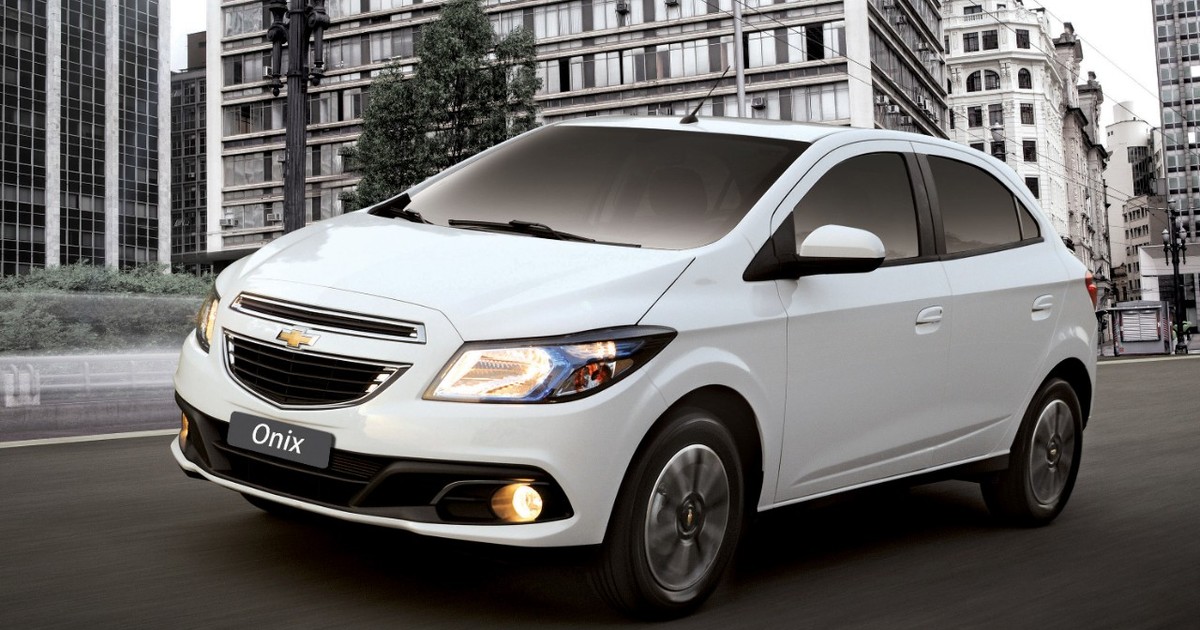Auto Esporte - Chevrolet Onix deve fechar 2015 como o carro mais