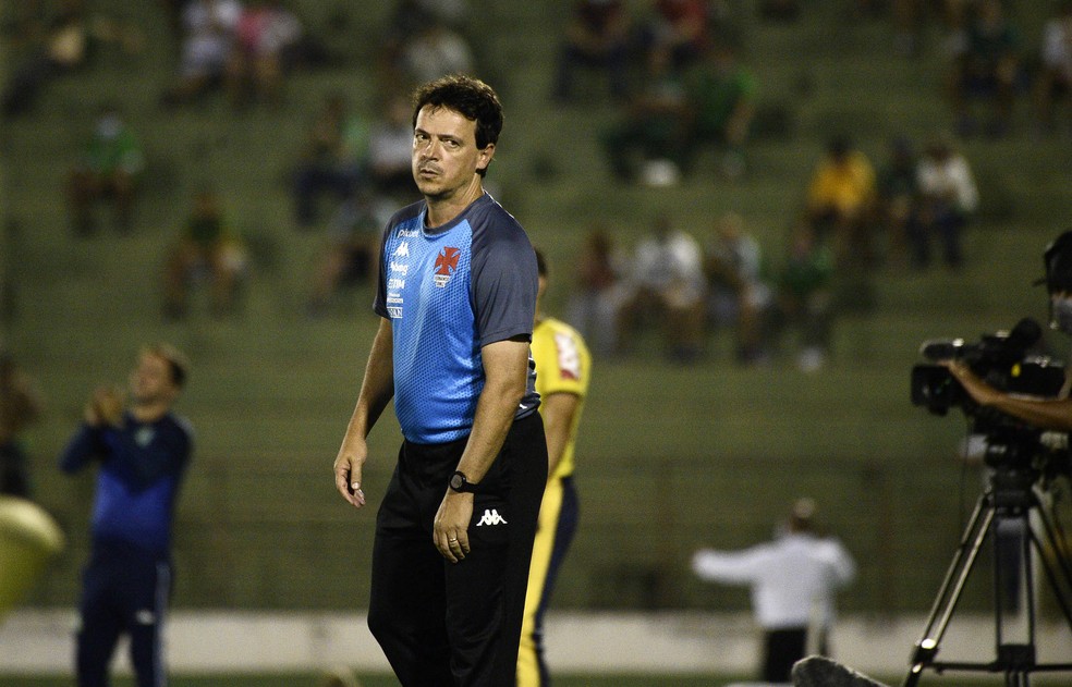 Fernando Diniz, técnico do Vasco  — Foto: Marcos Ribolli