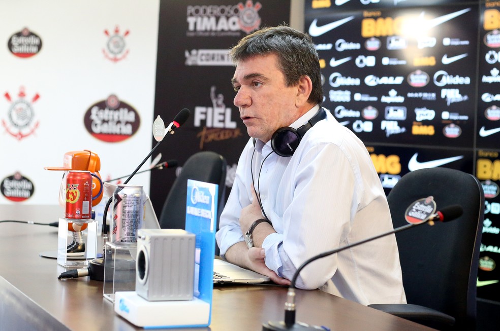 Andrés afirma que pênalti contra o Corinthians 