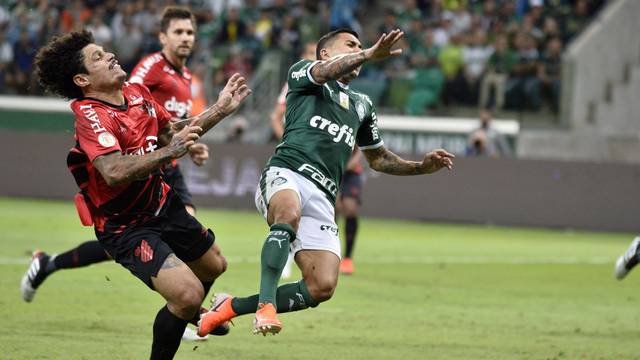 Palmeiras: Anderson Barros explica negociação com o Cruzeiro por Ivan Angulo