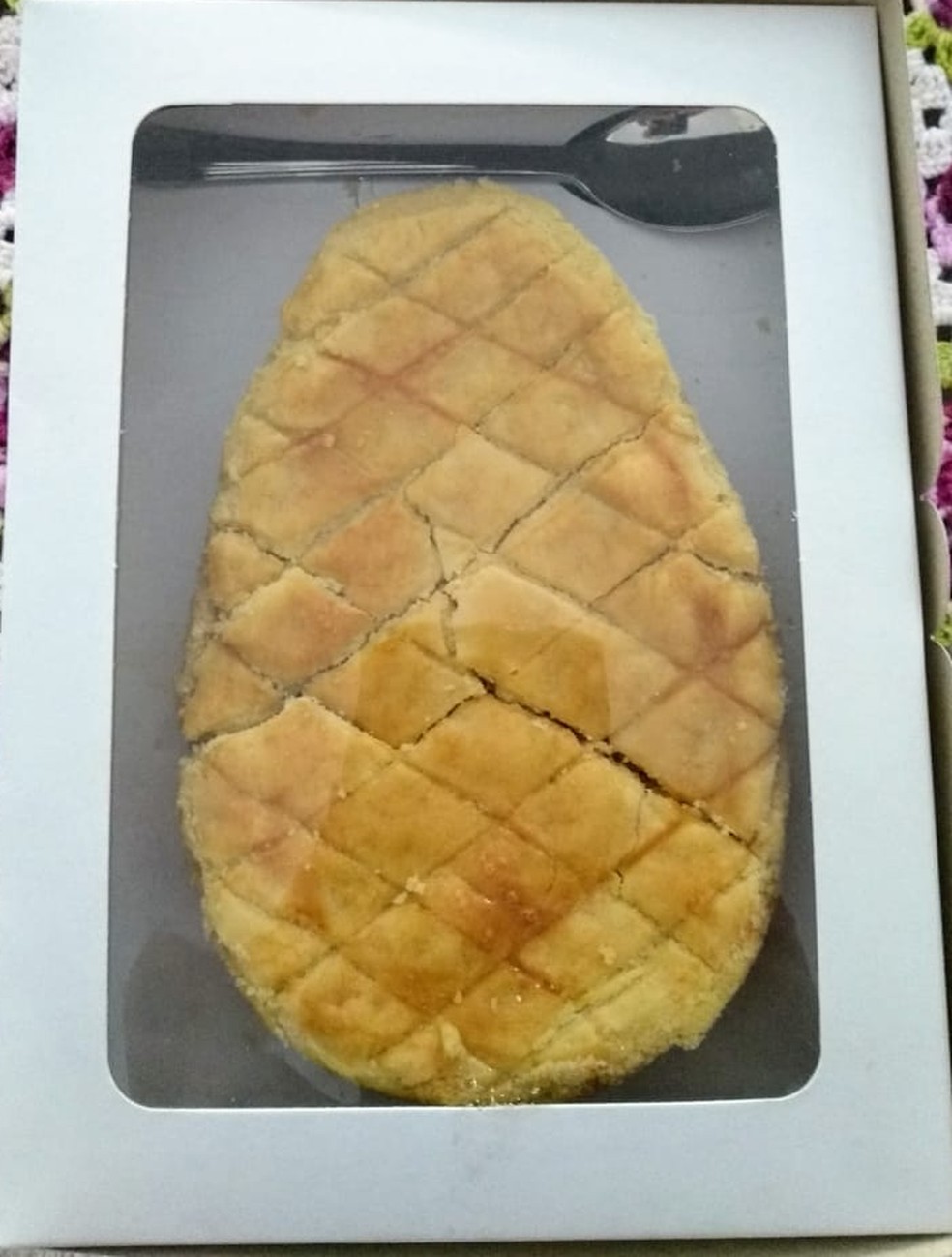 Massa do empadão com o recheio de frango, palmito e requeijão cremoso — Foto: Divulgação/Angélica Pereira da Silva