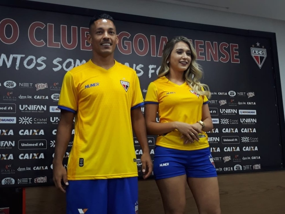 Atlético-GO lança nova linha de uniformes; terceira camisa ...