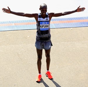 Wilson Kipsang, do Quênia, vence a Maratona de NY 2014 (Foto: Getty Images)