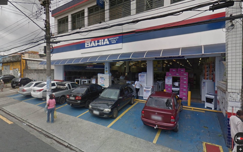 PM prende trio após roubo a loja das Casas Bahia em São