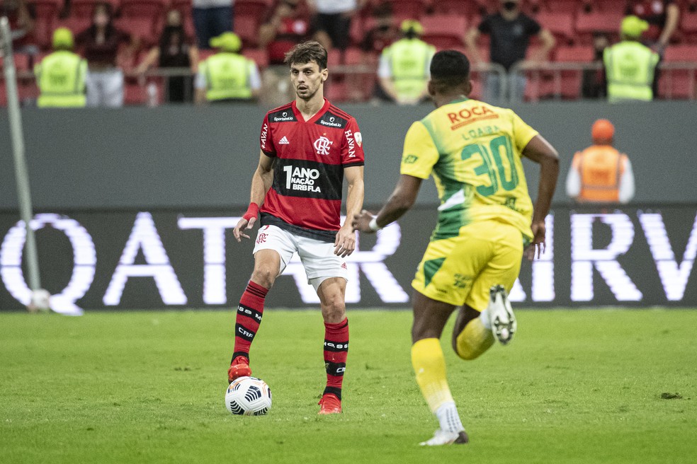 Rodrigo Caio desfalca novamente o Flamengo — Foto: Alexandre Vidal / Flamengo