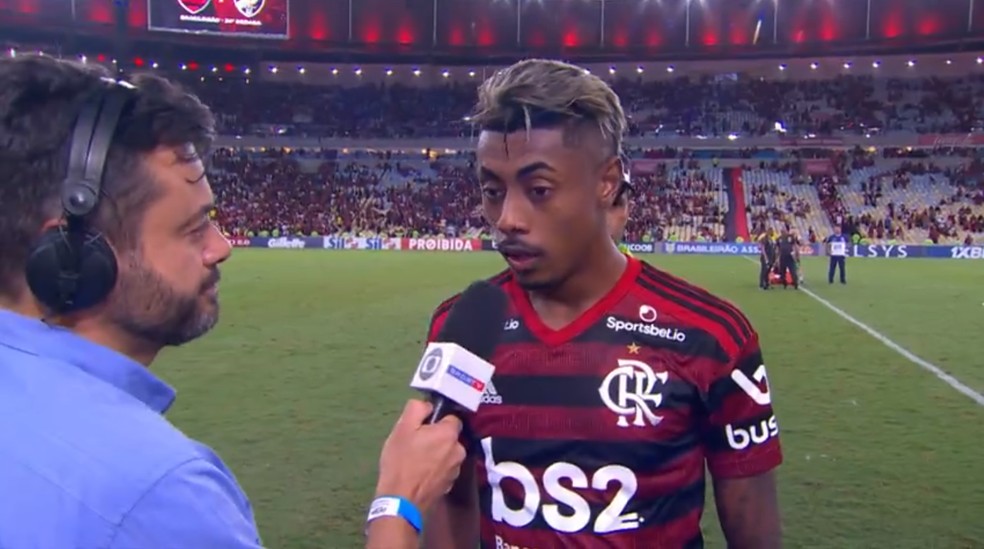 Eric Faria foi quem entrevistou Bruno Henrique, do Flamengo — Foto: Reprodução