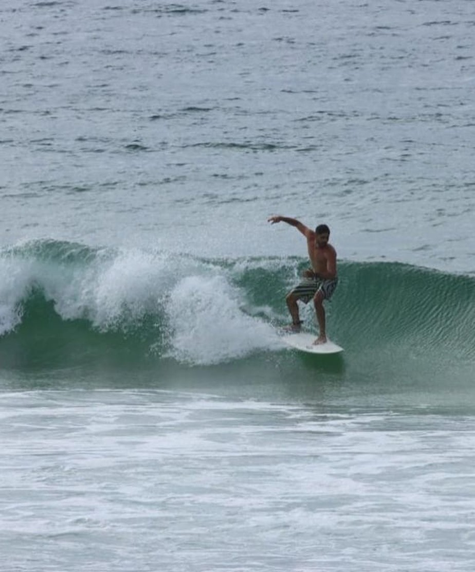 Surfista resgatado em estado grave pelos Bombeiros em praia da Barra fica livre de sequelas