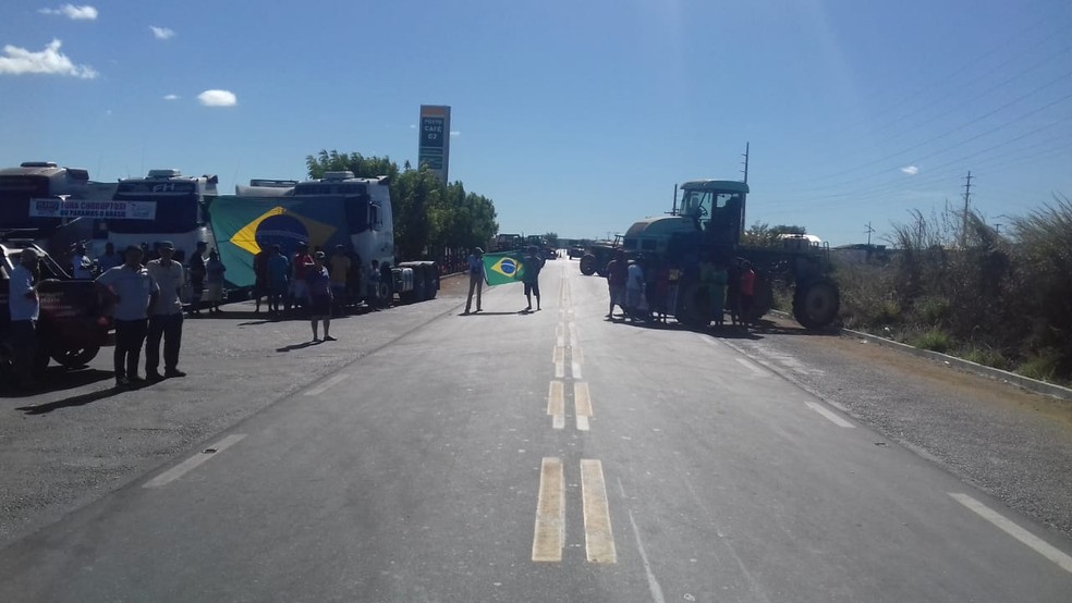 Protesto dos caminhoneiros acontece também em Bom Jesus. (Foto: Divulgação/PRF)