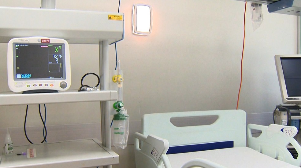 Leito de UTI no ES  — Foto: Reprodução/TV Gazeta