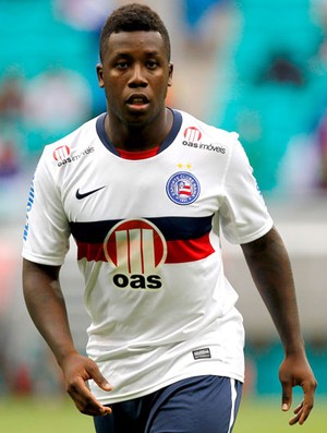 Toró, podendo virar Acquazzone ou voltar ao Rio, sonha em reviver glórias