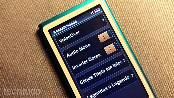 Inverta as cores do iPod (Foto: Barbara Mannara/TechTudo)