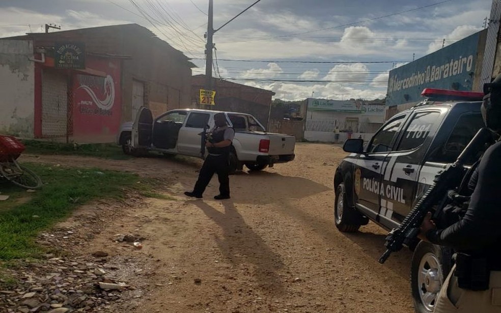 Ação policial na Zona Sul de Aracaju — Foto: SSP/SE/Divulgação