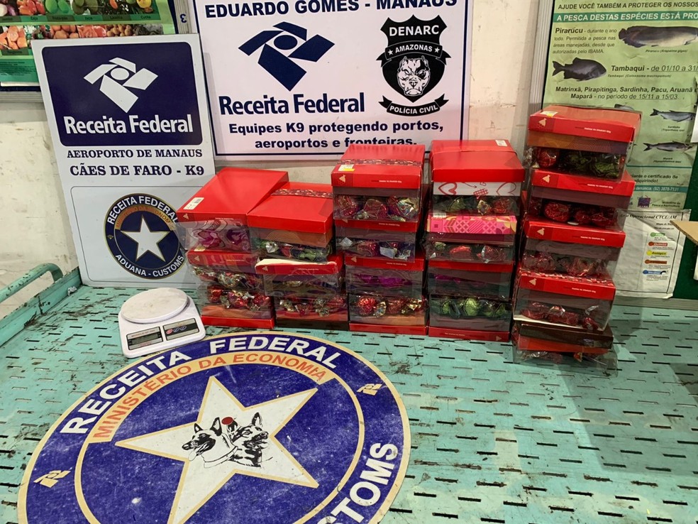 Droga apreendida em Manaus tinha cobertura de chocolate — Foto: Divulgação/Receita Federal