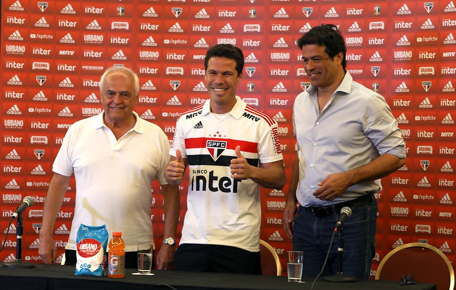 Eu sou você amanhã? São Paulo e Corinthians invertem papéis com queda na Libertadores e clássico