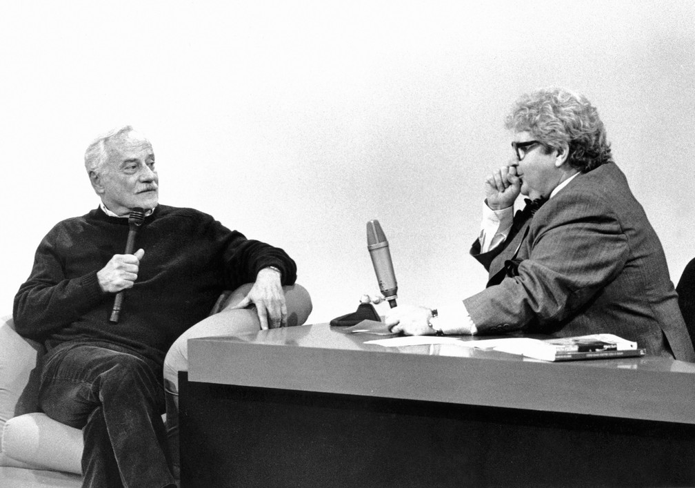 Jô Soares durante gravações com o ator Paulo Autran em agosto de 1988 — Foto: Murilo Clareto/Estadão Conteúdo 